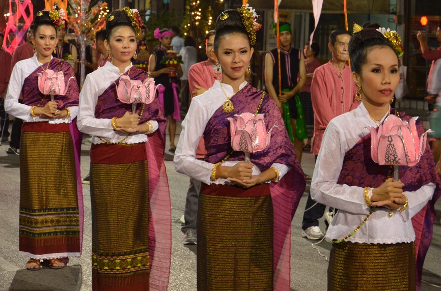 Loi Krathong Parade, Chiang Mai - Thailand